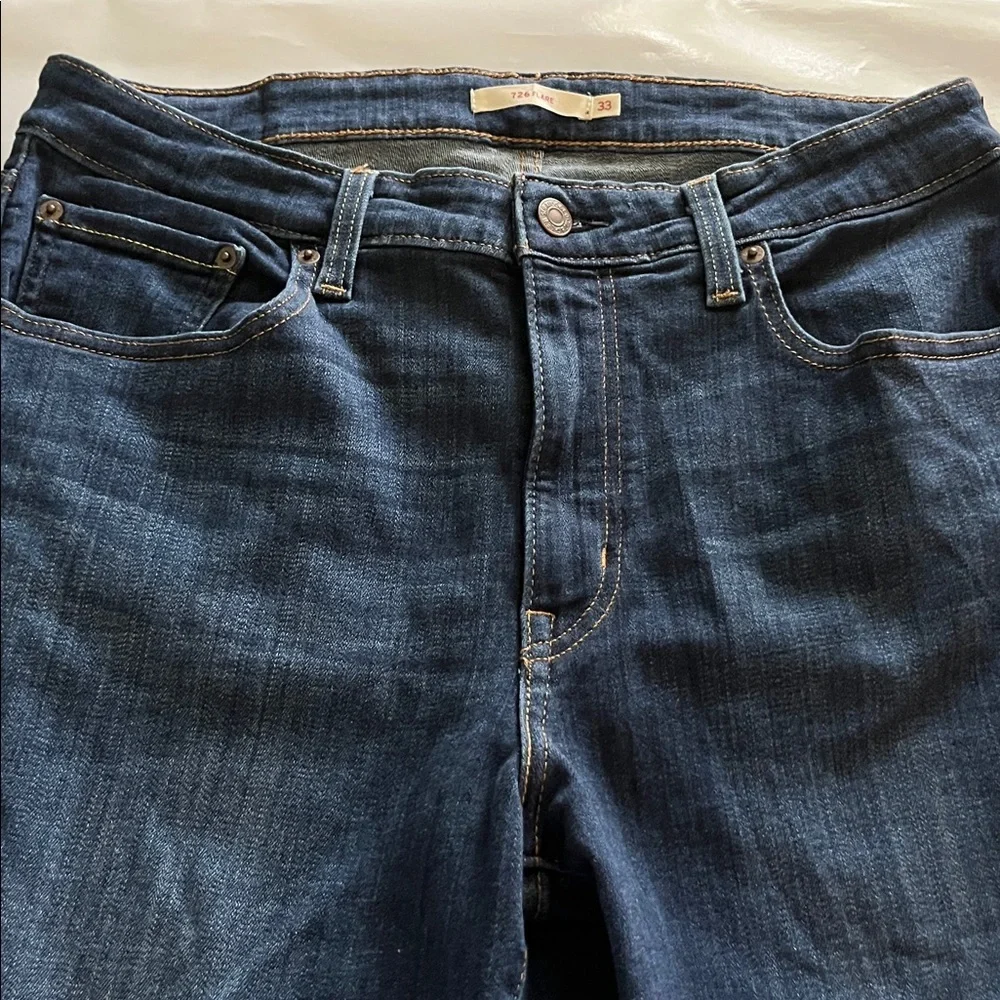 Levi’s 726 Flare High Rise Size 33